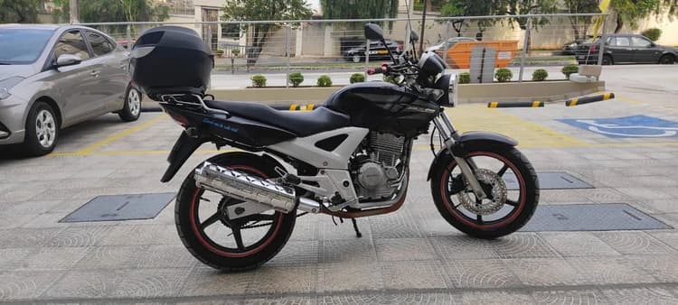 CBX Twister 