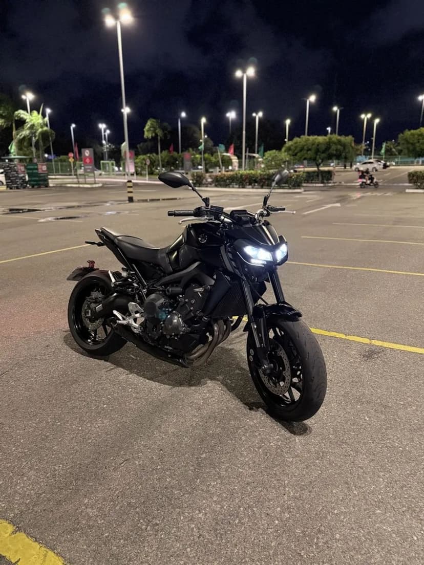 YAMAHA MT09 - 2022 ** 