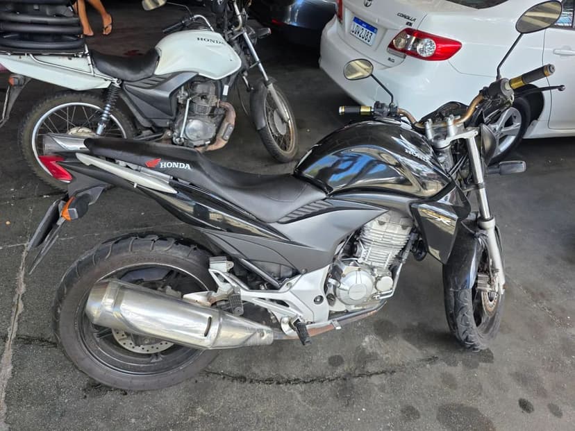 Cb300 2014 Conservada
