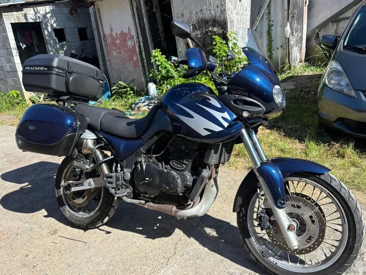 TRIUMPH TIGER 900i