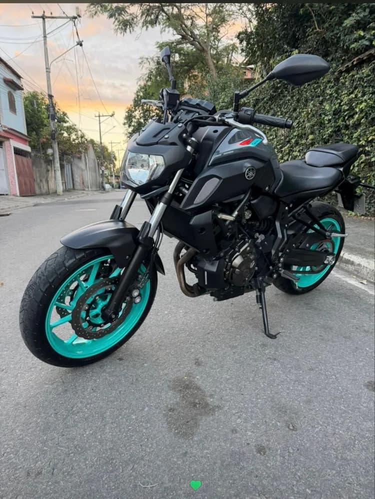 Vende se MT- 07 