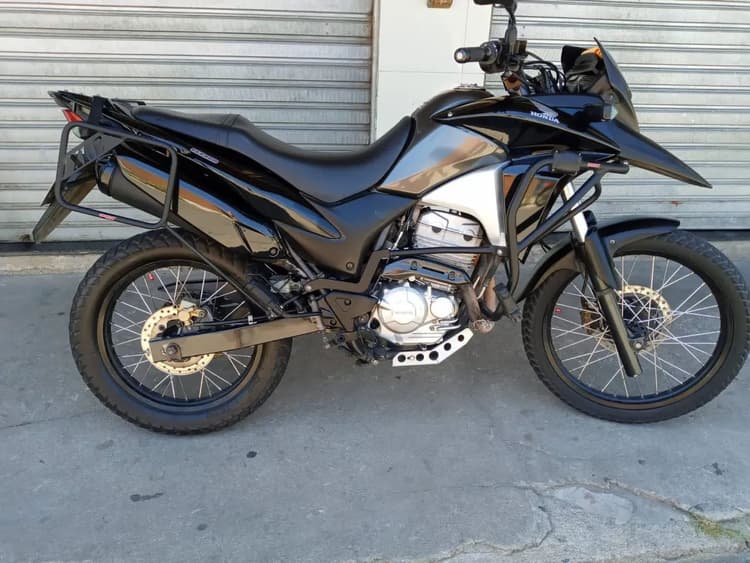 XRE 300 