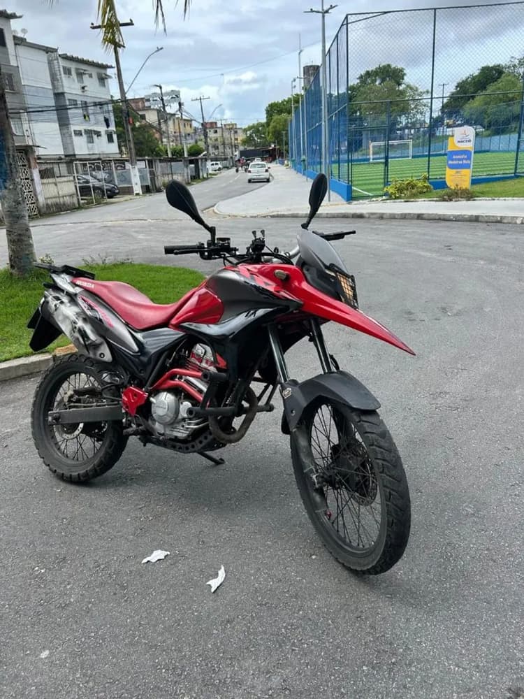 XRE 300 conservada nova!?