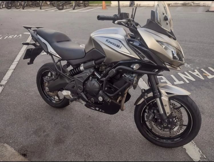 Kawasaki versus 650 zerada