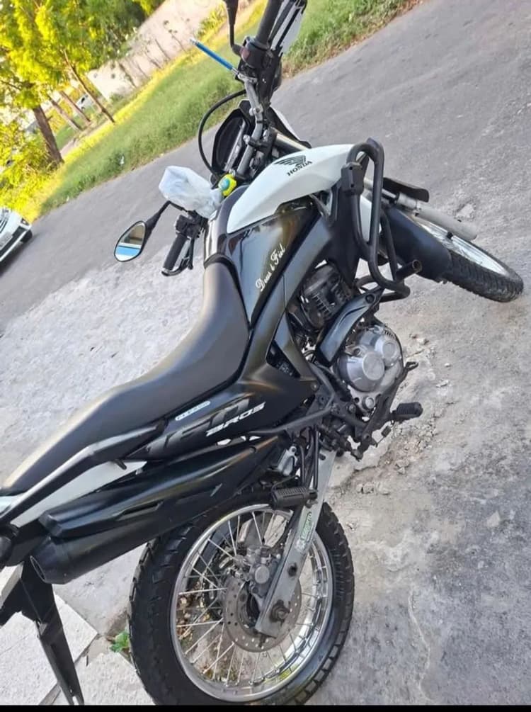 Nx BROS 160 2015