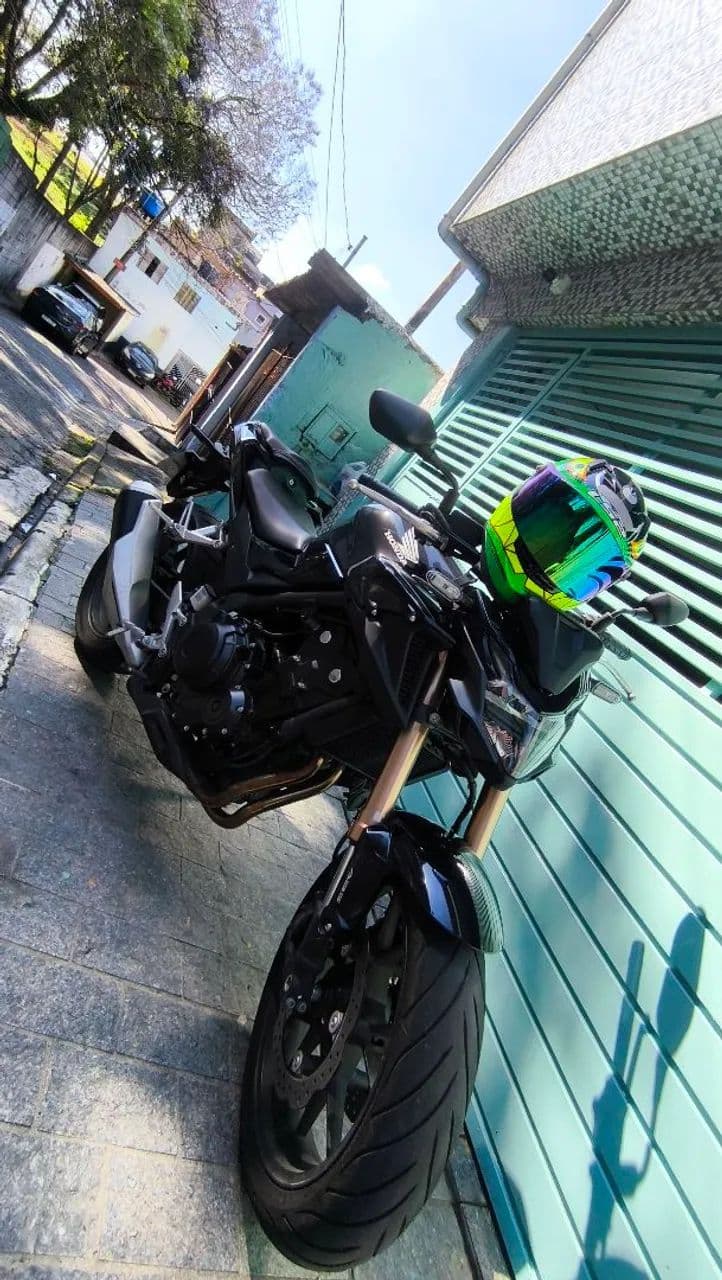 Vendo CB 500 zerada