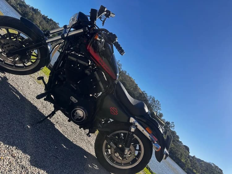 Harley Davidson 883