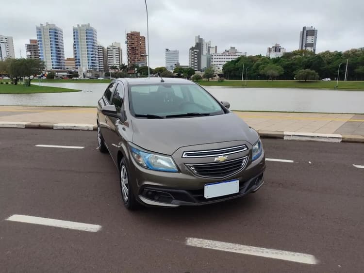 Chevrolet Onix Hatch LT 1.4 8V Flex Power Mec. 4P 2014