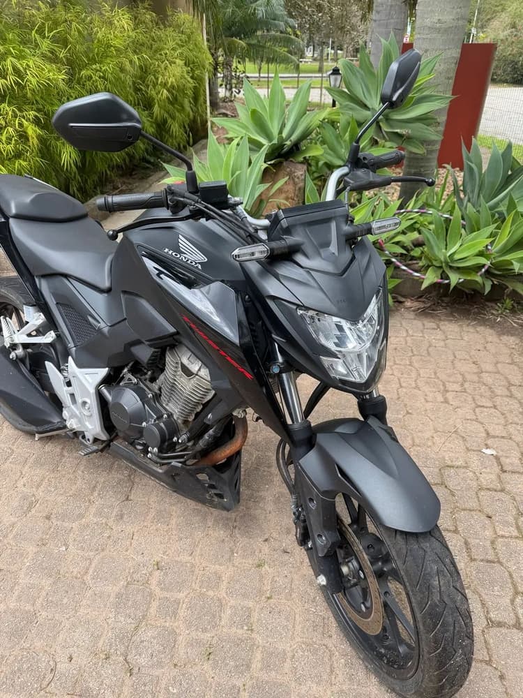 Honda Cb 300 2024 6.000km