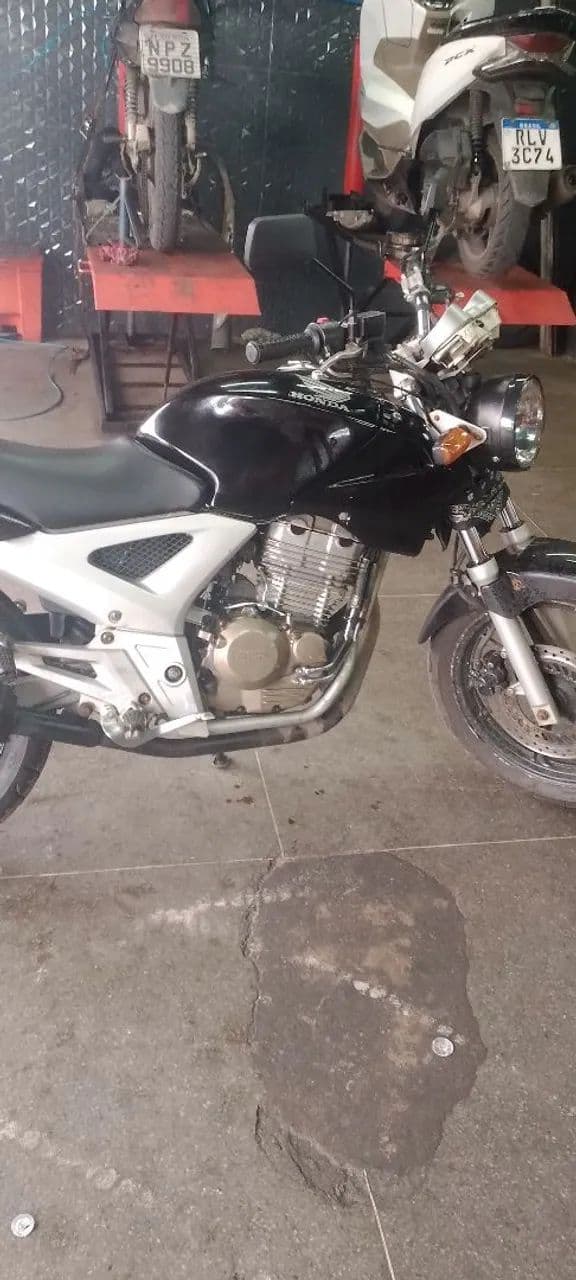 CBX Twister 250 