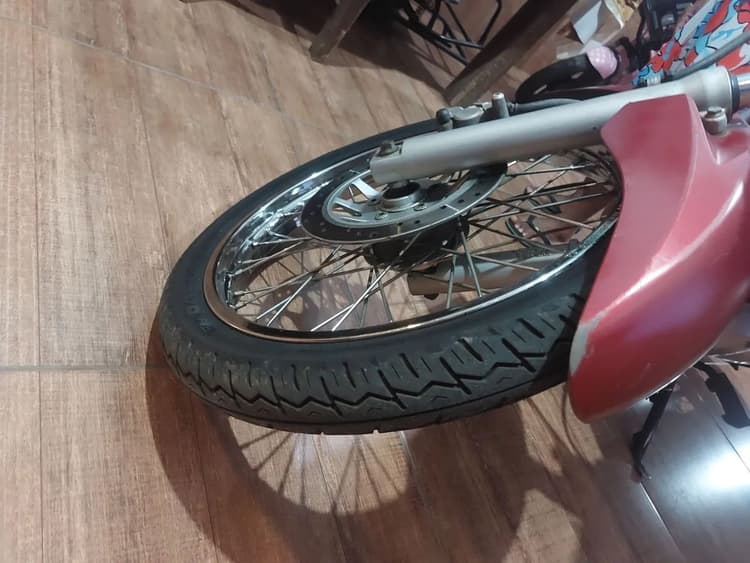 Moto bem conservada 