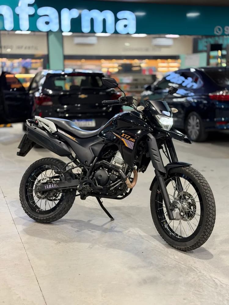 XTZ LANDER 250