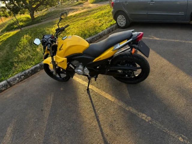 Honda CB300R 