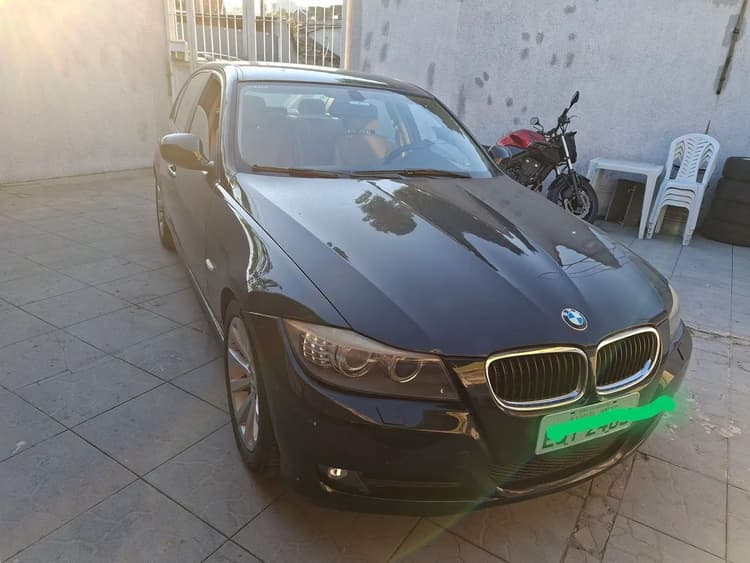 BMW 320I A 2011