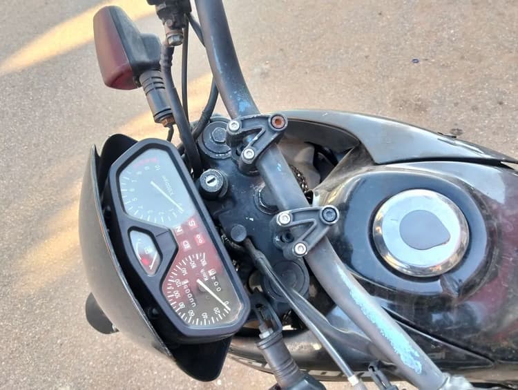 Falcon com motor batido 