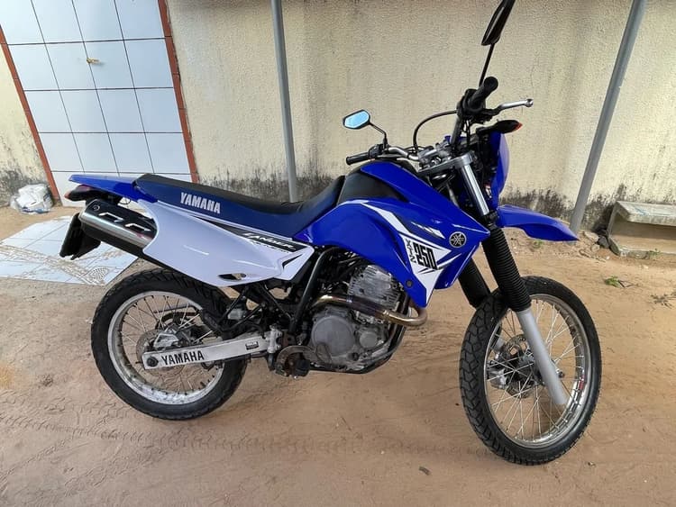 Lander 2010 bem conservada R$ 12.500,00