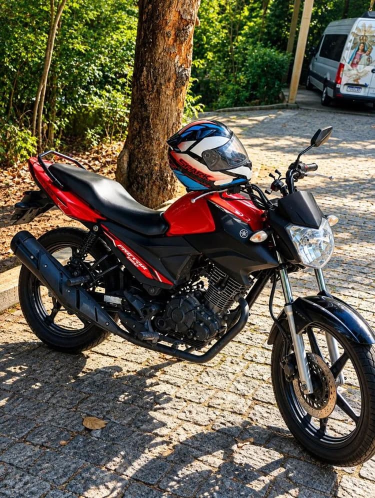 Vendo moto 150