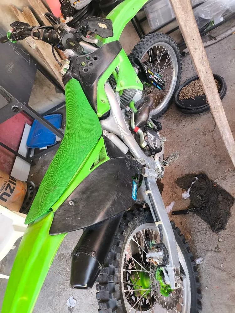 Kavadaki 250 importada 