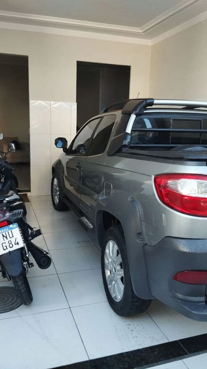 Fiat Strada Adventure1.8/ 1.8 Locker Flex CD 2015