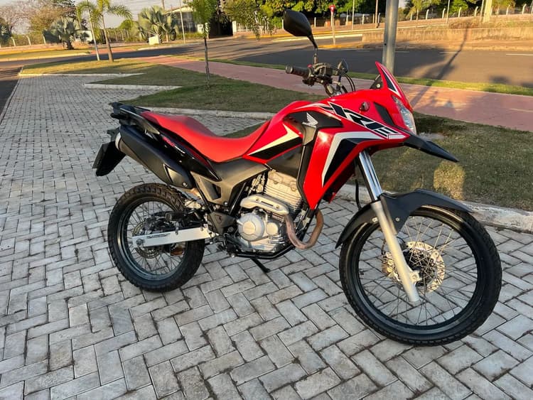 XRE 300 Rally 
