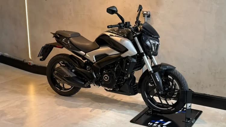 BAJAJ DOMINAR D250