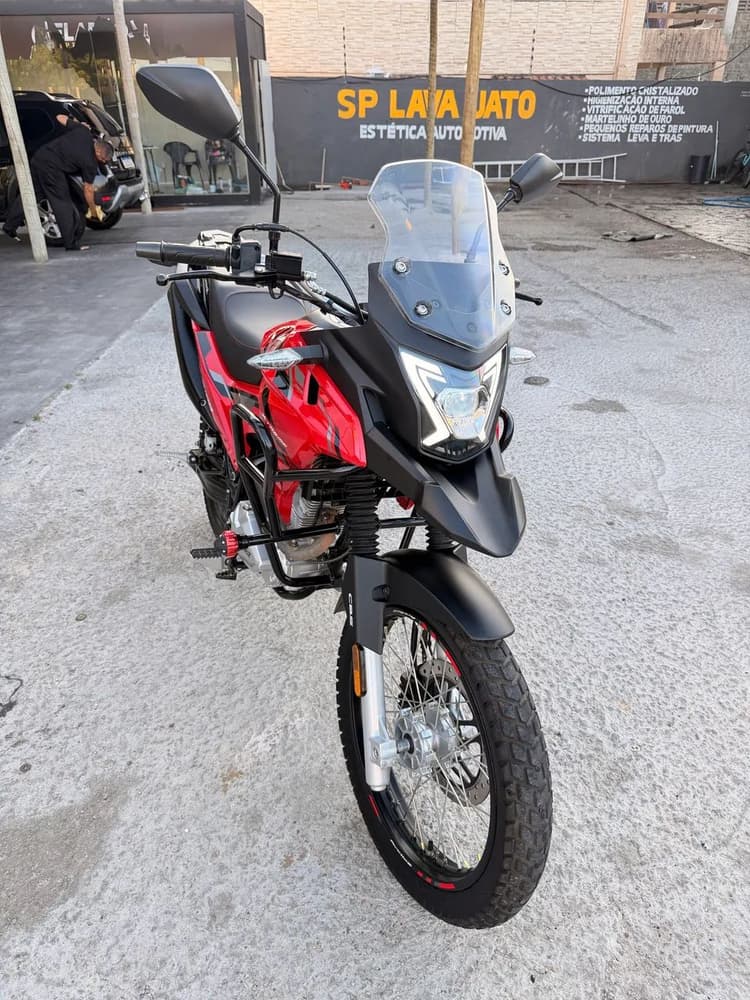 Avelloz Az160