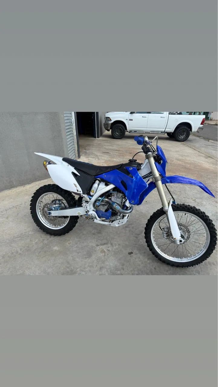 YAMAHA WR 