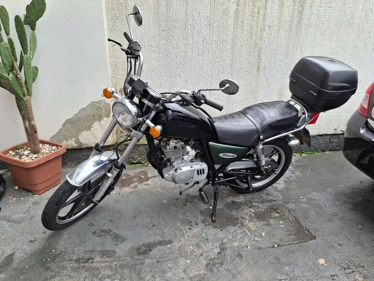 Moto intruder 2011