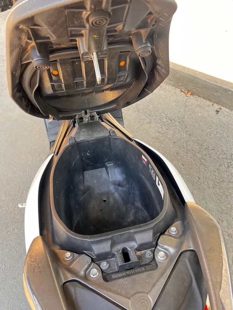Nmax 160  abs