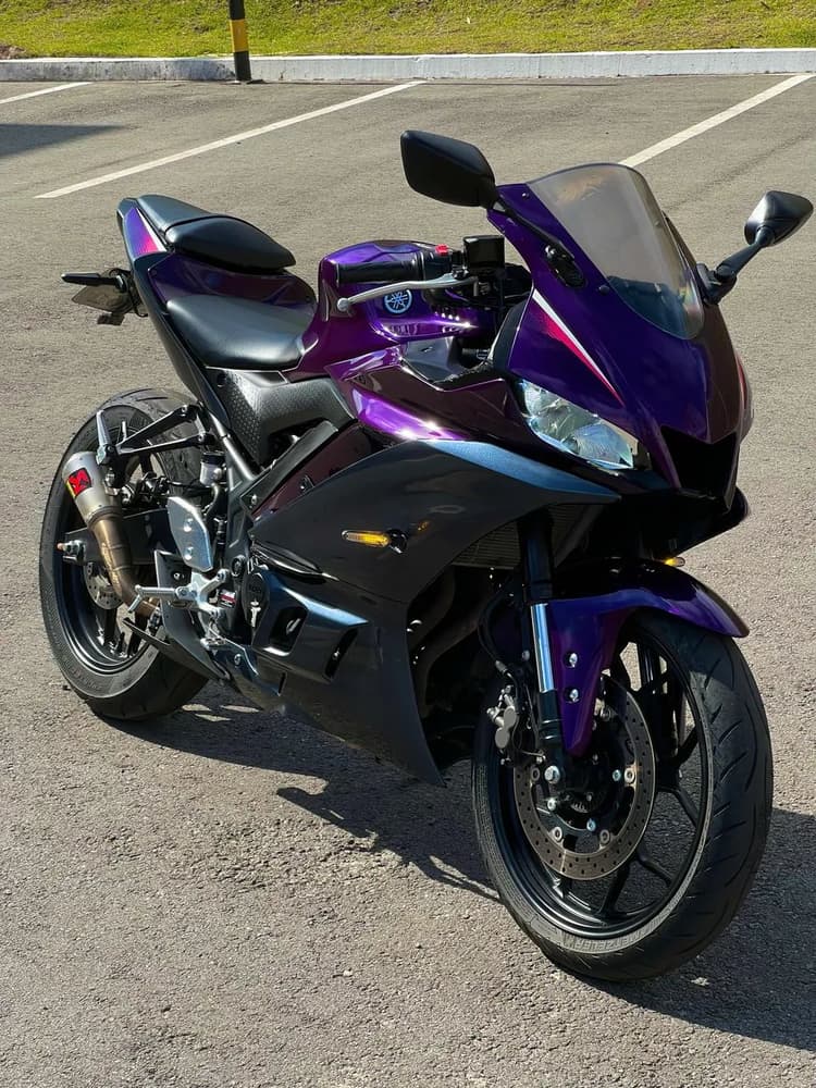 Yamaha R3 roxa - 4300km