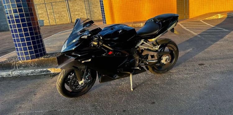 MV AGUSTA F4 2012 1000cc