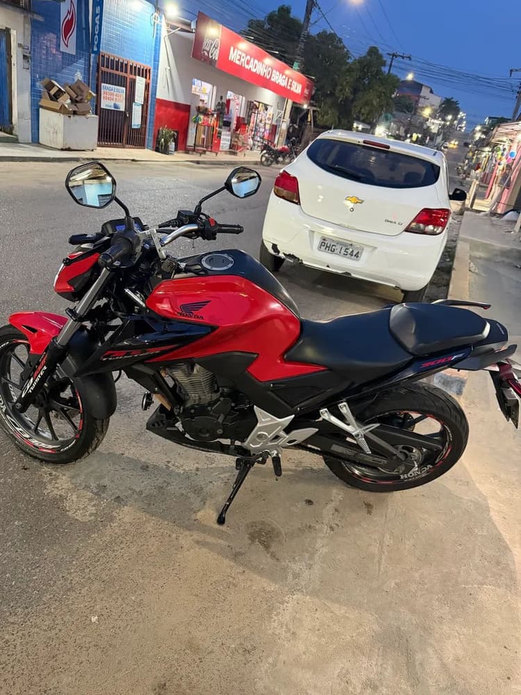 Vendo Cb300f 