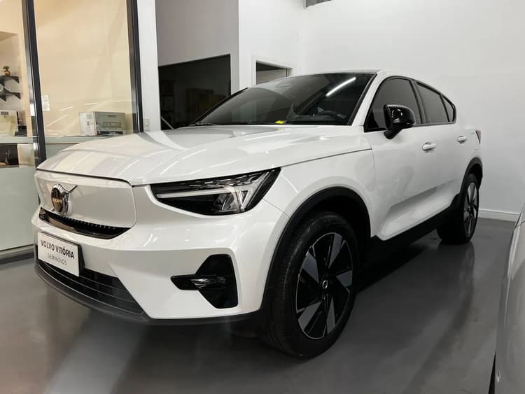 Volvo C40 Recharge Plus (elétrico) 2024