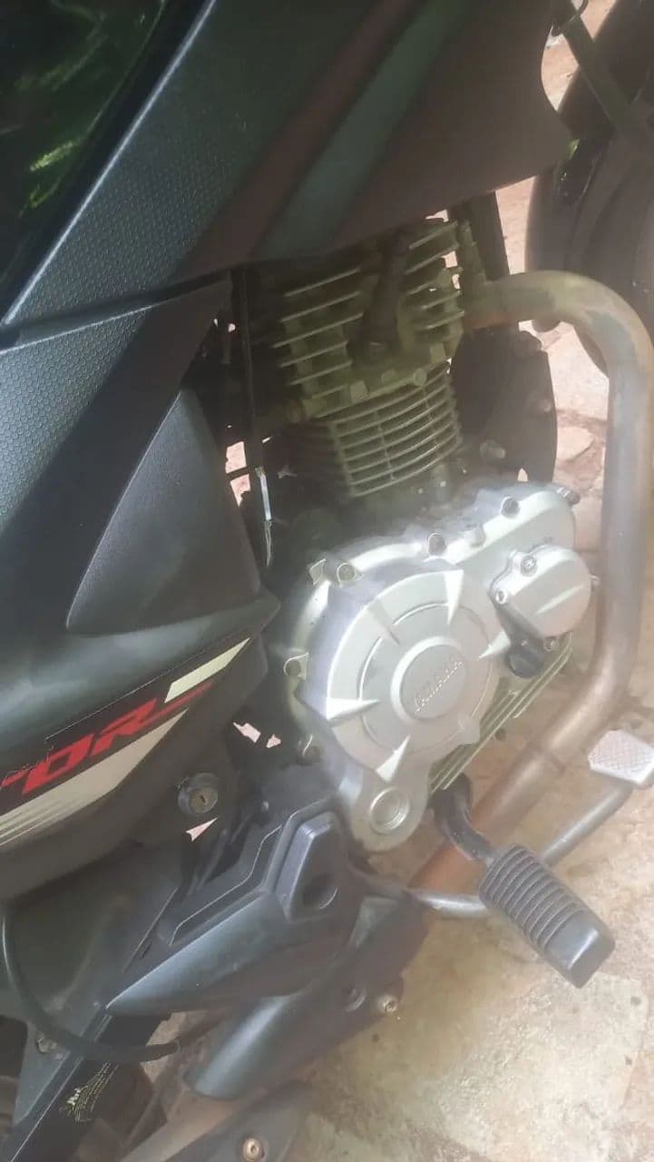 Moto semi nova 
