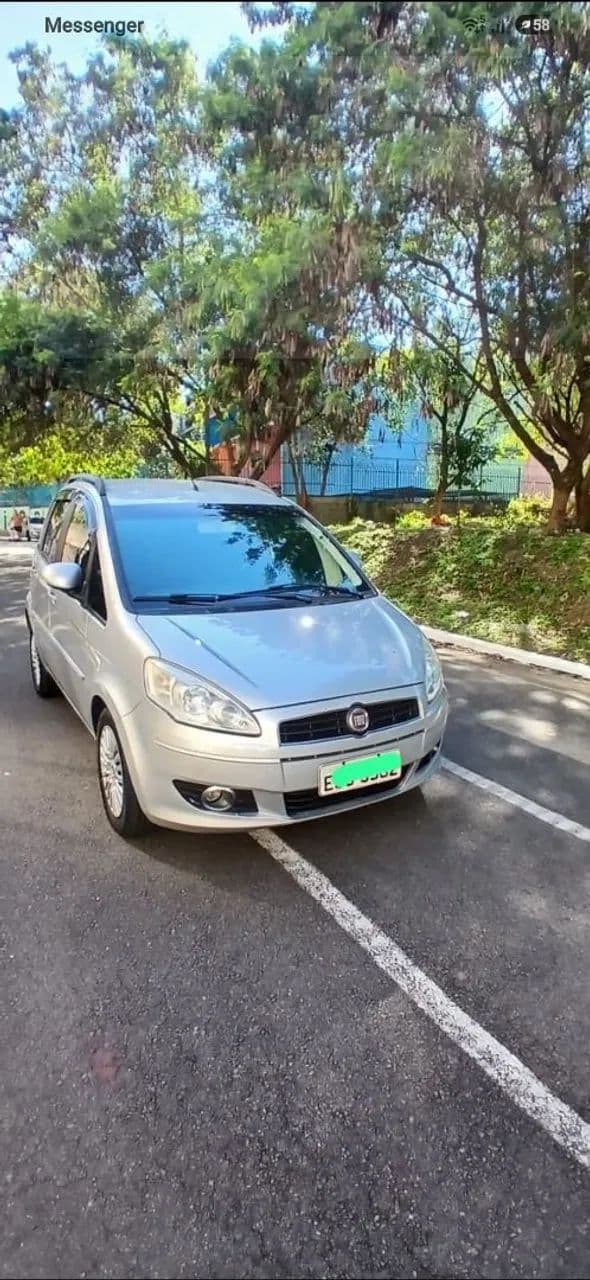 Fiat Idea Attractive 1.4 Fire Flex 8V 5P 2012