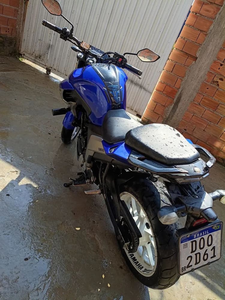Vendo Fazer 250