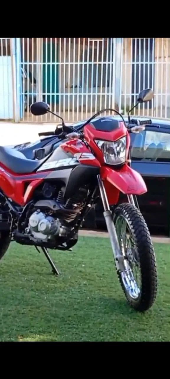 Bros 2019  moto quitada troco em carro 