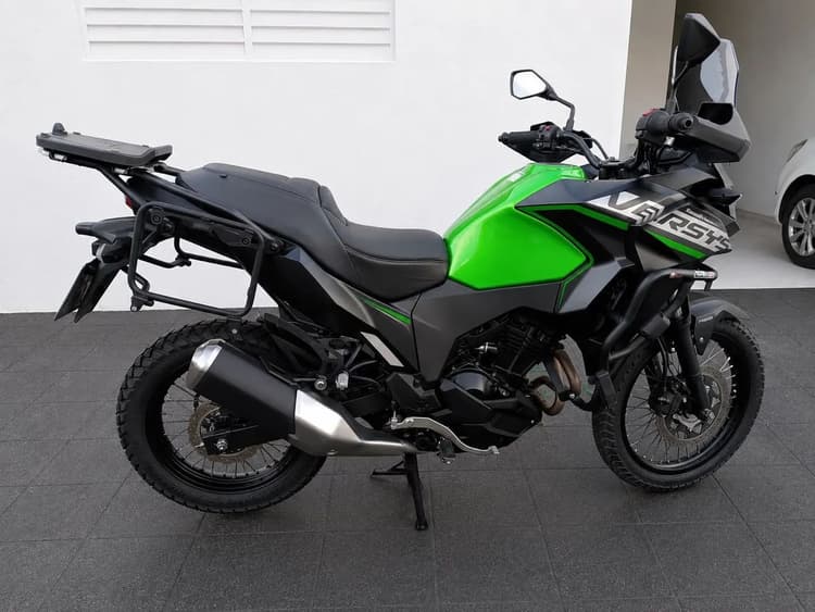 Versys 300