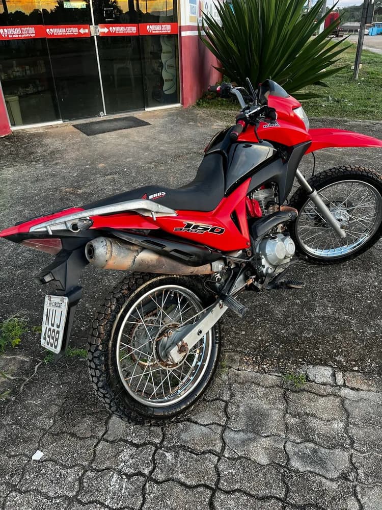 Bros 160 ano 2015 conservada 