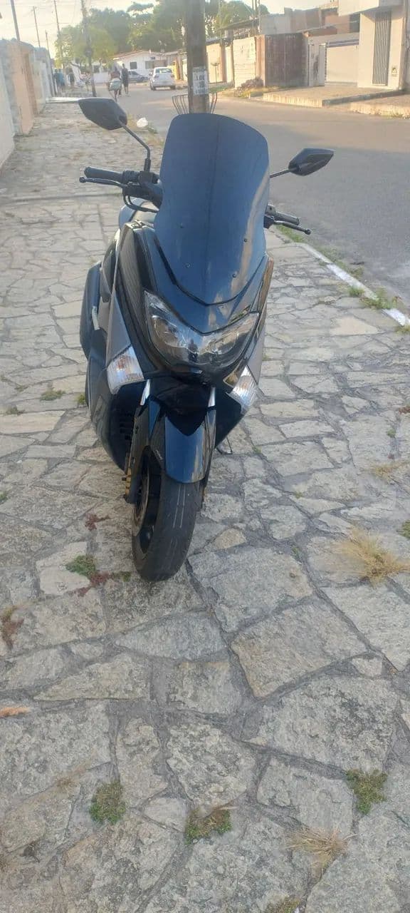 Yamaha nmax