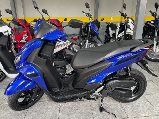 Fluo 125 Abs com 900 kms