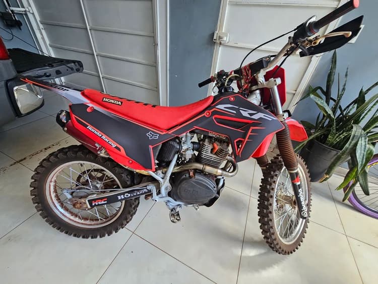 Crf 230 2017 com nota fiscal