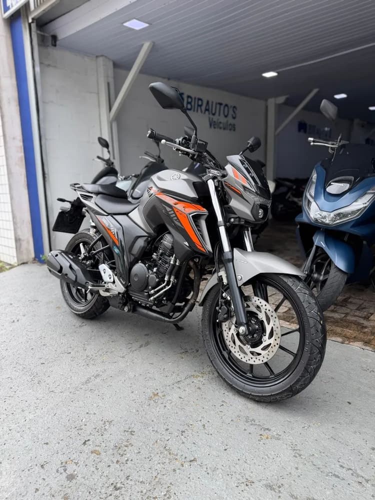 FAZER 250 2025