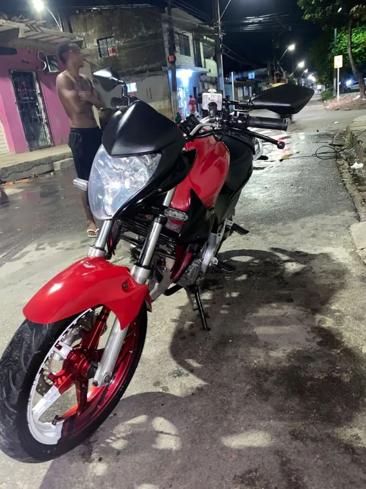 HONDA CB 300R 2010