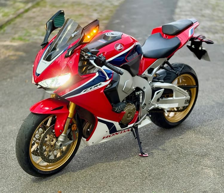 CBR1000 Fireblade 