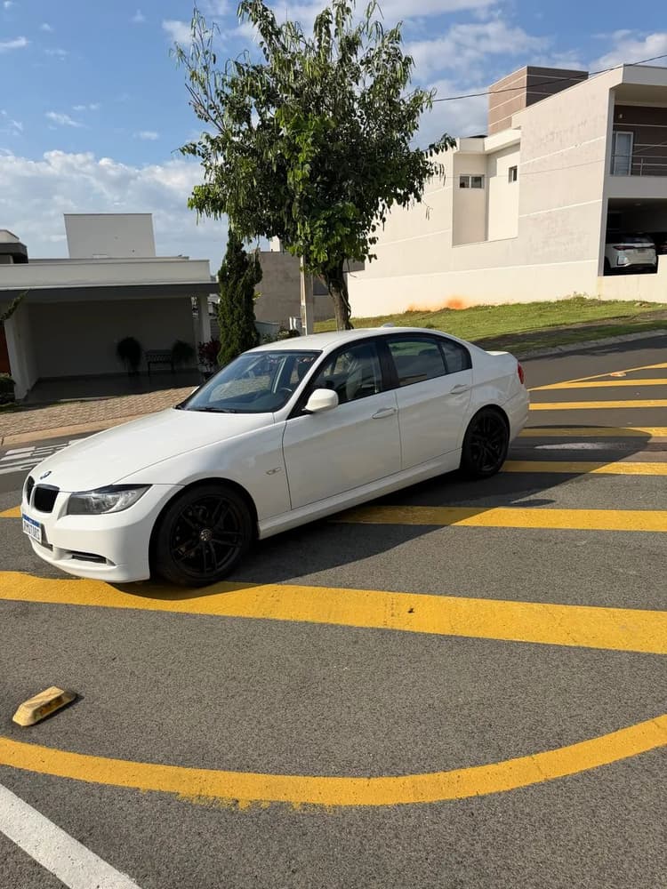 BMW 320I A 2011