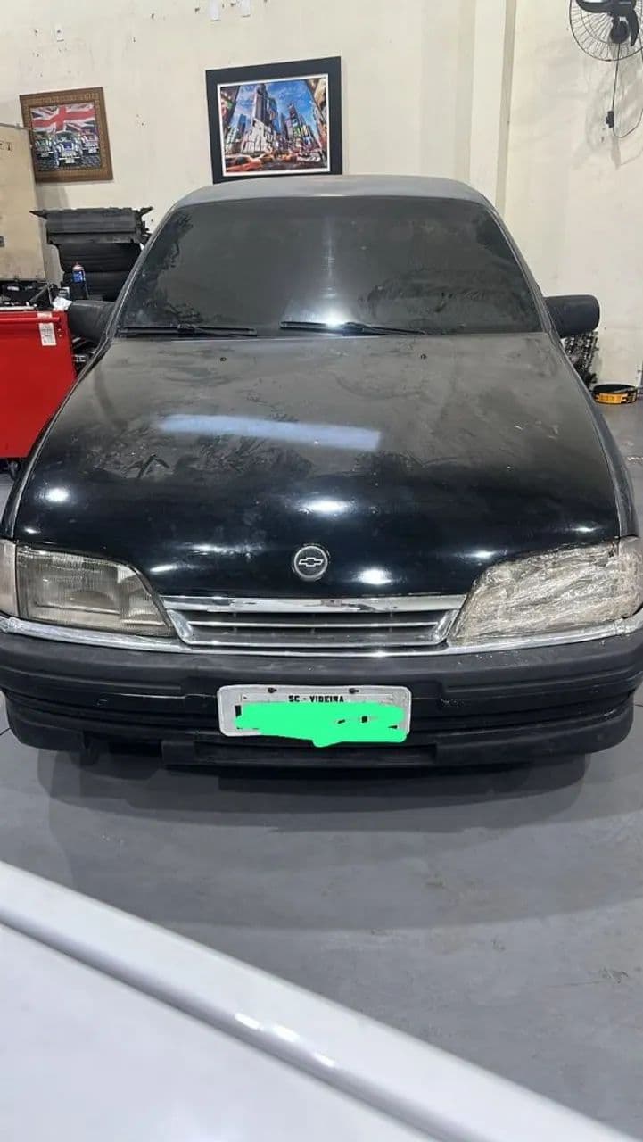 Chevrolet Omega GLS 2.2 / 2.0 (álcool) 1996