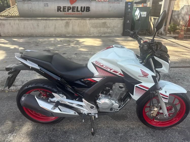 Vendo cb 250 2022