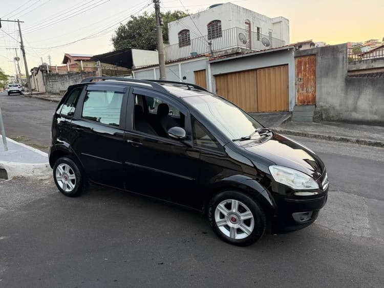 Fiat Idea Attractive 1.4 Fire Flex 8V 5P 2014
