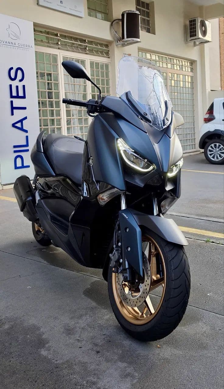 Yamaha XMAX 